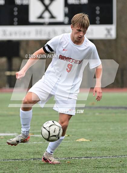 Thumbnail 3 in Ridgefield vs. Xavier (CIAC Class LL 2nd Round) photogallery.