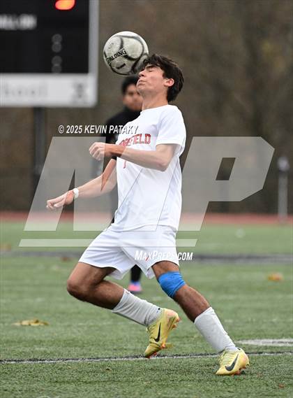 Thumbnail 2 in Ridgefield vs. Xavier (CIAC Class LL 2nd Round) photogallery.