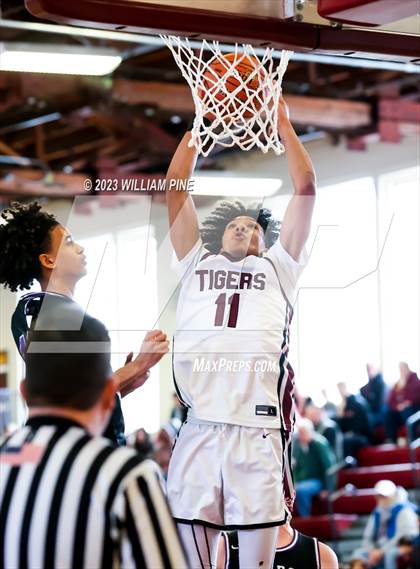 Thumbnail 3 in Monroe-Woodbury @ Kingston (Section 9 Class AA Quarterfinal) photogallery.