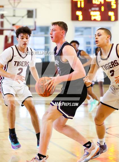 Thumbnail 3 in Monroe-Woodbury @ Kingston (Section 9 Class AA Quarterfinal) photogallery.