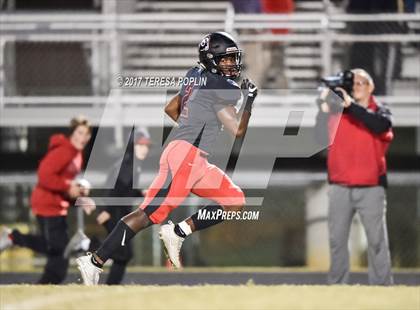 Thumbnail 3 in Spartanburg @ Hillcrest (SCHSL Class AAAAA Upper State Playoff, 2nd Round) photogallery.