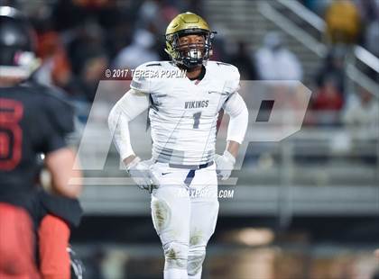 Thumbnail 3 in Spartanburg @ Hillcrest (SCHSL Class AAAAA Upper State Playoff, 2nd Round) photogallery.