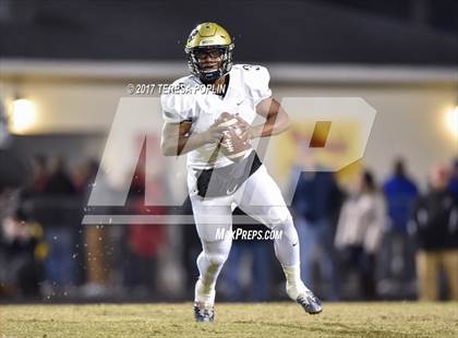 Thumbnail 3 in Spartanburg @ Hillcrest (SCHSL Class AAAAA Upper State Playoff, 2nd Round) photogallery.