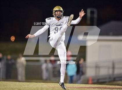 Thumbnail 1 in Spartanburg @ Hillcrest (SCHSL Class AAAAA Upper State Playoff, 2nd Round) photogallery.