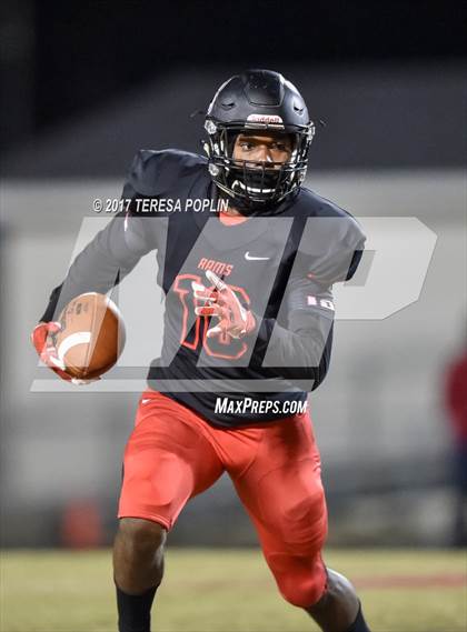 Thumbnail 2 in Spartanburg @ Hillcrest (SCHSL Class AAAAA Upper State Playoff, 2nd Round) photogallery.