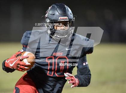 Thumbnail 3 in Spartanburg @ Hillcrest (SCHSL Class AAAAA Upper State Playoff, 2nd Round) photogallery.