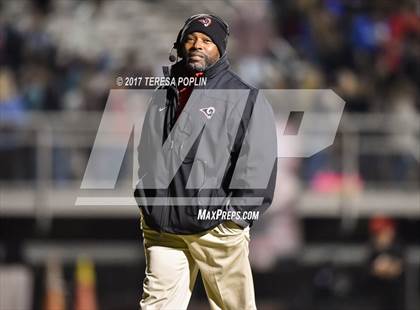 Thumbnail 3 in Spartanburg @ Hillcrest (SCHSL Class AAAAA Upper State Playoff, 2nd Round) photogallery.