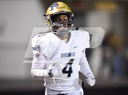 Thumbnail 2 in Spartanburg @ Hillcrest (SCHSL Class AAAAA Upper State Playoff, 2nd Round) photogallery.