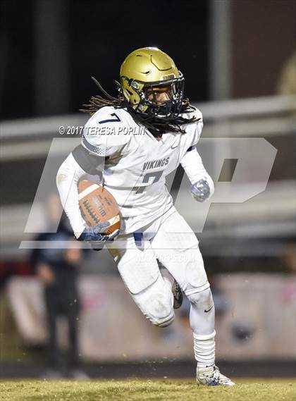 Thumbnail 2 in Spartanburg @ Hillcrest (SCHSL Class AAAAA Upper State Playoff, 2nd Round) photogallery.