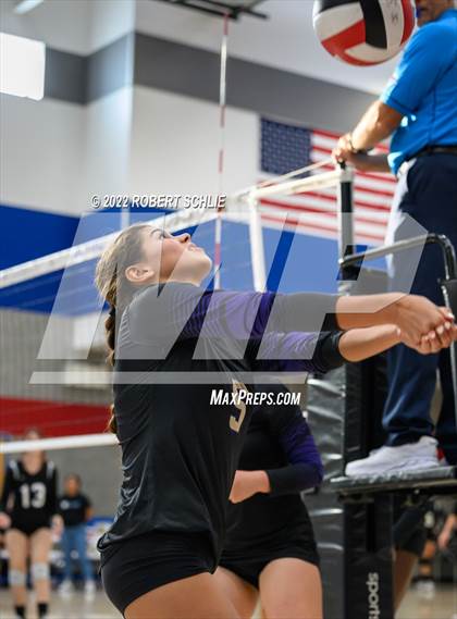 Thumbnail 1 in Bradshaw Christian @ Folsom photogallery.