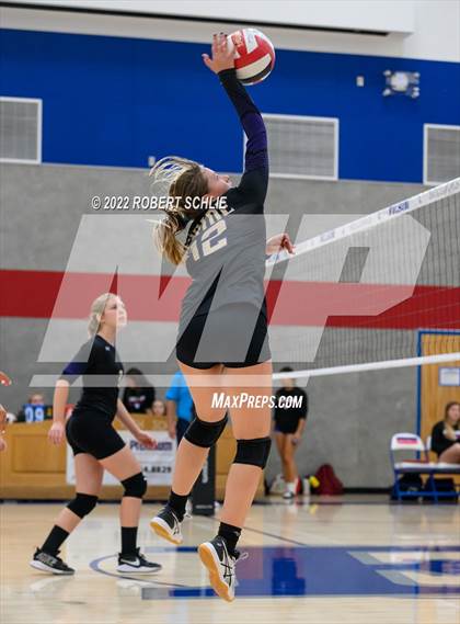 Thumbnail 3 in Bradshaw Christian @ Folsom photogallery.