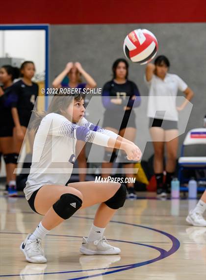 Thumbnail 1 in Bradshaw Christian @ Folsom photogallery.
