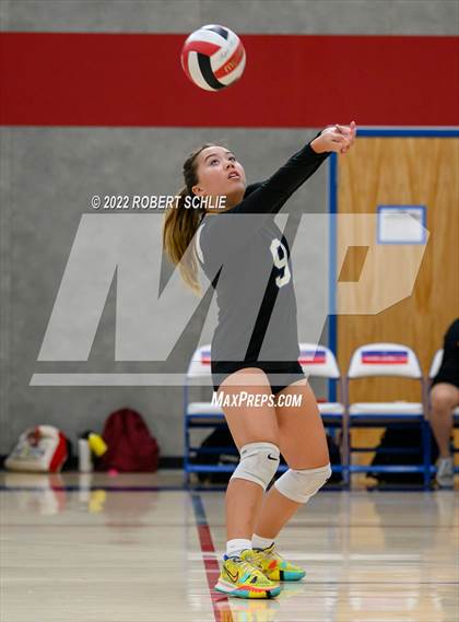 Thumbnail 2 in Bradshaw Christian @ Folsom photogallery.