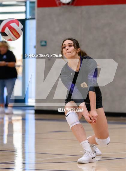 Thumbnail 1 in Bradshaw Christian @ Folsom photogallery.