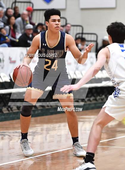 Thumbnail 3 in St. John Bosco vs. Windward (The Classic at Damien) photogallery.