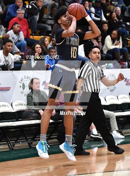 Thumbnail 3 in St. John Bosco vs. Windward (The Classic at Damien) photogallery.