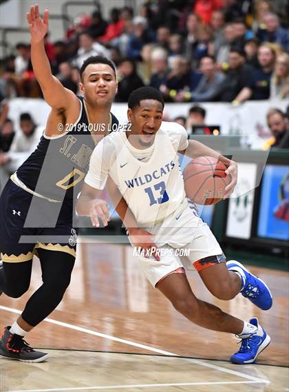 Thumbnail 1 in St. John Bosco vs. Windward (The Classic at Damien) photogallery.
