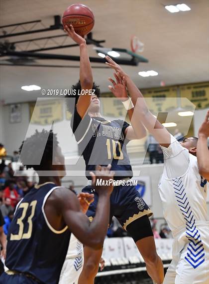 Thumbnail 3 in St. John Bosco vs. Windward (The Classic at Damien) photogallery.