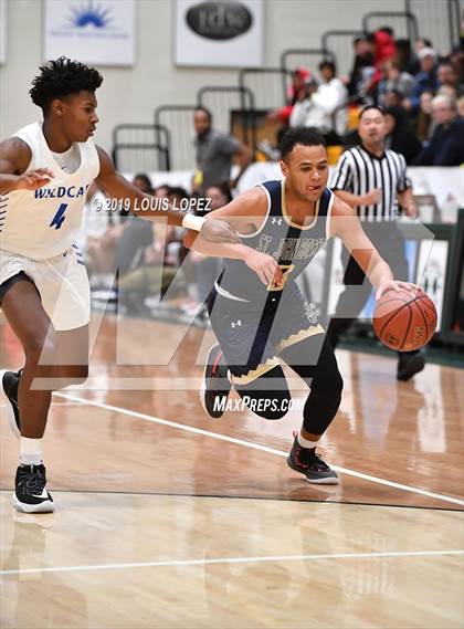 Thumbnail 1 in St. John Bosco vs. Windward (The Classic at Damien) photogallery.