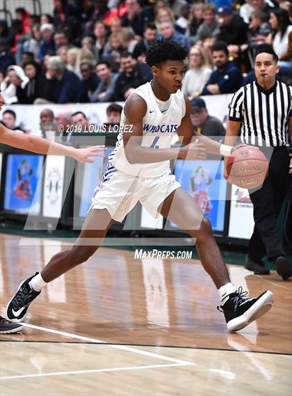 Thumbnail 1 in St. John Bosco vs. Windward (The Classic at Damien) photogallery.