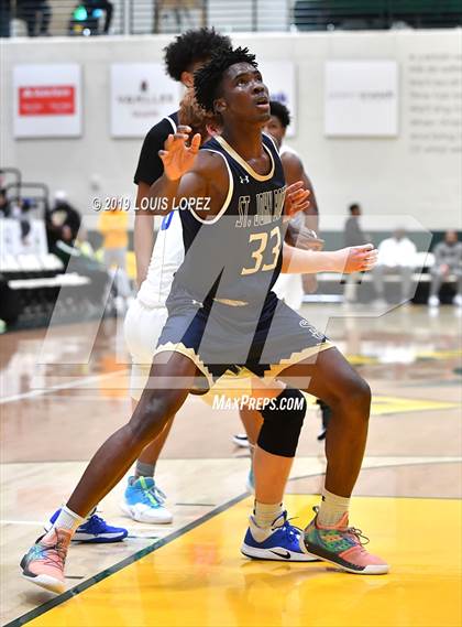 Thumbnail 3 in St. John Bosco vs. Windward (The Classic at Damien) photogallery.