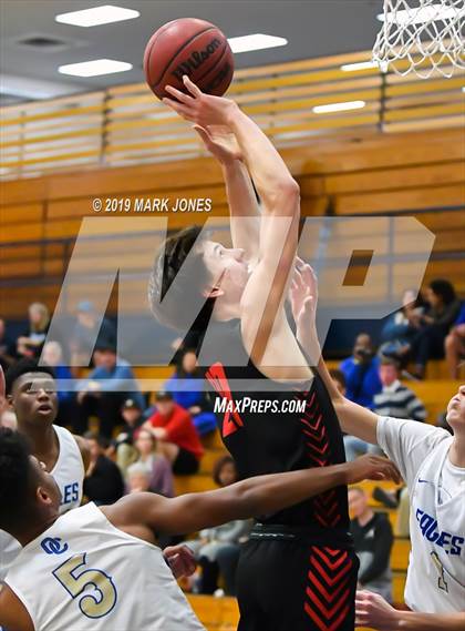 Thumbnail 1 in Liberty vs. O'Connor (Sunnyslope Hoopsgiving Tournament)  photogallery.