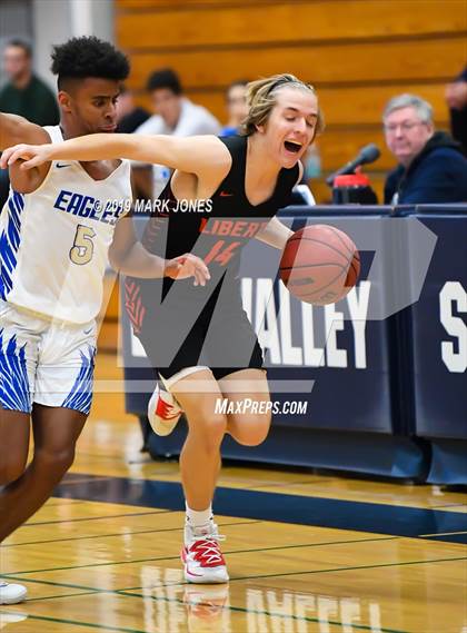 Thumbnail 2 in Liberty vs. O'Connor (Sunnyslope Hoopsgiving Tournament)  photogallery.