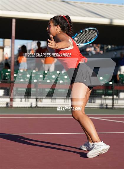 Thumbnail 2 in Round Rock Westwood vs Memorial (UIL 6A Team Tennis Final) photogallery.