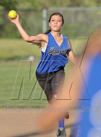 Thumbnail 1 in JV: Davis @ River City photogallery.