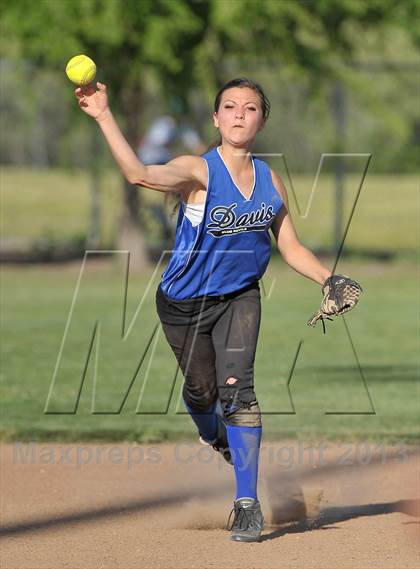 Thumbnail 1 in JV: Davis @ River City photogallery.