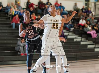 Thumbnail 2 in Bishop O'Dowd vs. Oaks Christian (West Coast Jamboree) photogallery.