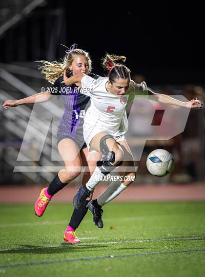 Thumbnail 2 in Fulshear vs. Katy (UIL 6A Soccer Bi-District Playoff) photogallery.