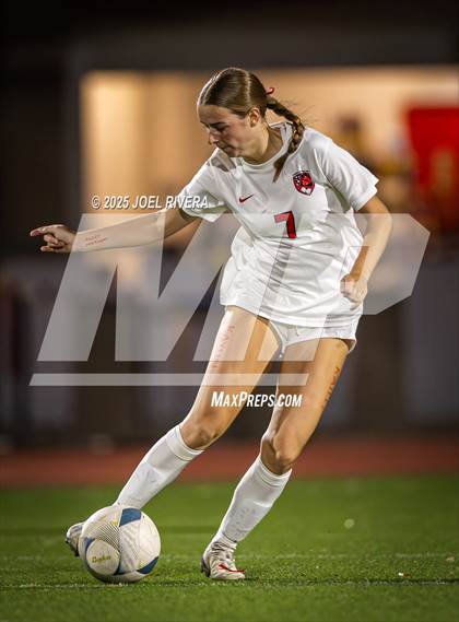 Thumbnail 1 in Fulshear vs. Katy (UIL 6A Soccer Bi-District Playoff) photogallery.