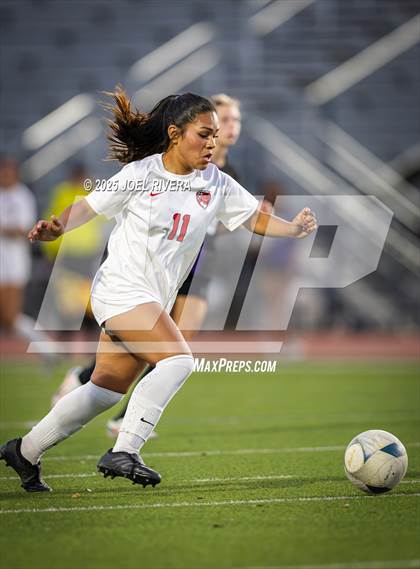 Thumbnail 3 in Fulshear vs. Katy (UIL 6A Soccer Bi-District Playoff) photogallery.