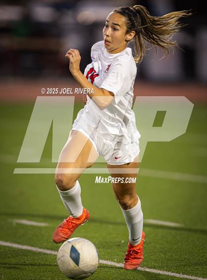 Thumbnail 2 in Fulshear vs. Katy (UIL 6A Soccer Bi-District Playoff) photogallery.