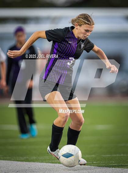 Thumbnail 2 in Fulshear vs. Katy (UIL 6A Soccer Bi-District Playoff) photogallery.