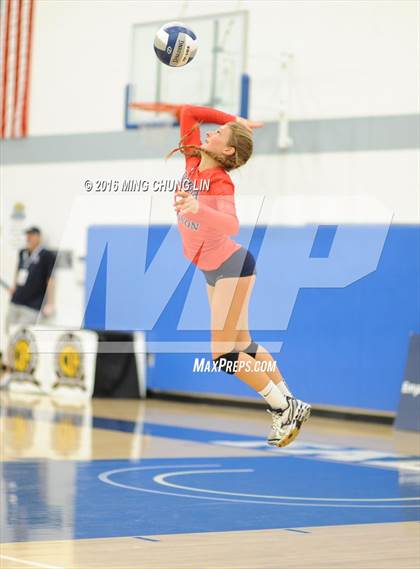 Thumbnail 2 in Sierra Canyon vs. Elsinore (CIF SS D4 Final) photogallery.