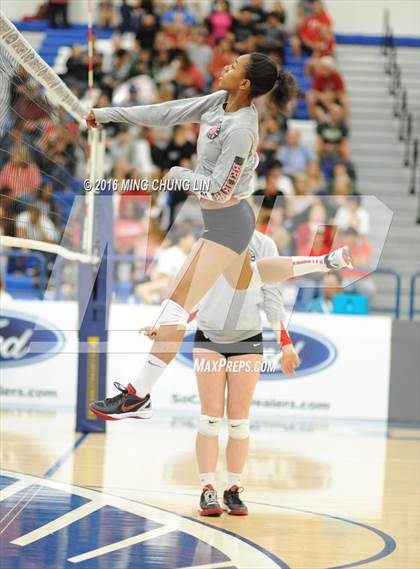 Thumbnail 2 in Sierra Canyon vs. Elsinore (CIF SS D4 Final) photogallery.
