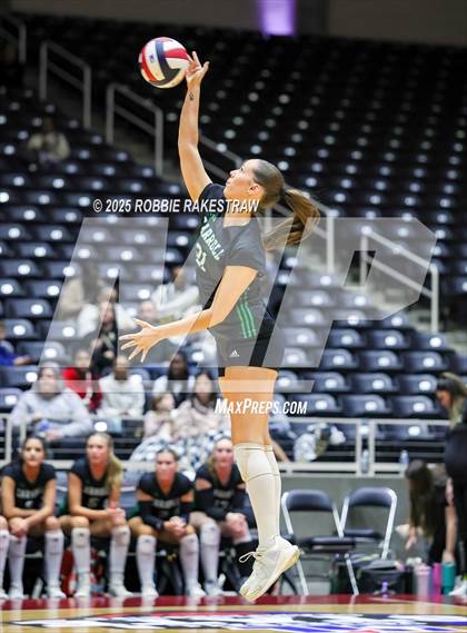 Thumbnail 3 in Southlake Carroll vs. Austin (UIL 6A D2 Volleyball Final) photogallery.