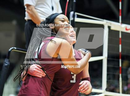 Thumbnail 2 in Southlake Carroll vs. Austin (UIL 6A D2 Volleyball Final) photogallery.