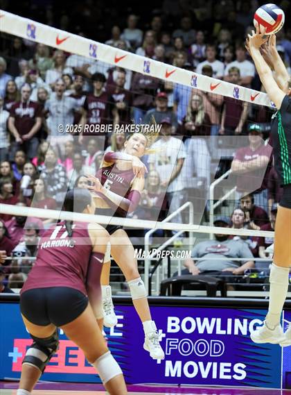 Thumbnail 3 in Southlake Carroll vs. Austin (UIL 6A D2 Volleyball Final) photogallery.