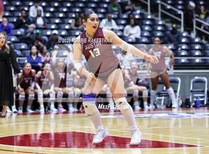 Thumbnail 3 in Southlake Carroll vs. Austin (UIL 6A D2 Volleyball Final) photogallery.