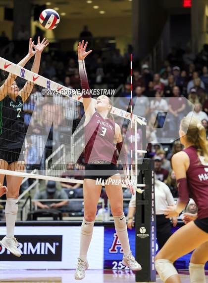 Thumbnail 2 in Southlake Carroll vs. Austin (UIL 6A D2 Volleyball Final) photogallery.