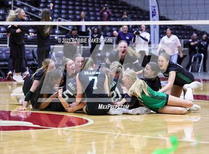 Thumbnail 3 in Southlake Carroll vs. Austin (UIL 6A D2 Volleyball Final) photogallery.