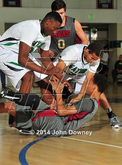 Thumbnail 1 in Green Valley vs. JSerra Catholic (MaxPreps Holiday Classic) photogallery.