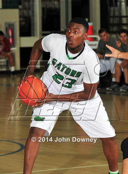 Thumbnail 1 in Green Valley vs. JSerra Catholic (MaxPreps Holiday Classic) photogallery.