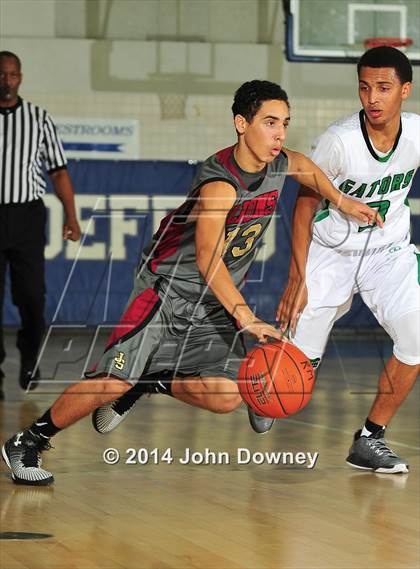 Thumbnail 2 in Green Valley vs. JSerra Catholic (MaxPreps Holiday Classic) photogallery.