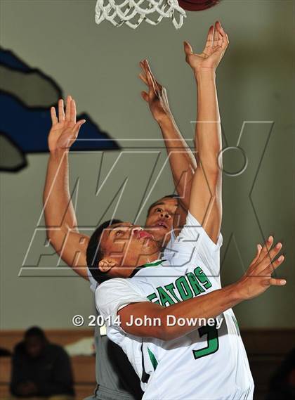 Thumbnail 1 in Green Valley vs. JSerra Catholic (MaxPreps Holiday Classic) photogallery.