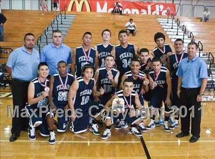 Thumbnail 1 in Sam Rayburn vs. Smithson Valley (McDonald's Texas Invitational) photogallery.