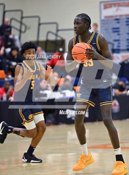 Thumbnail 2 in Campbell Hall vs Coronado (Tarkanian Classic) photogallery.